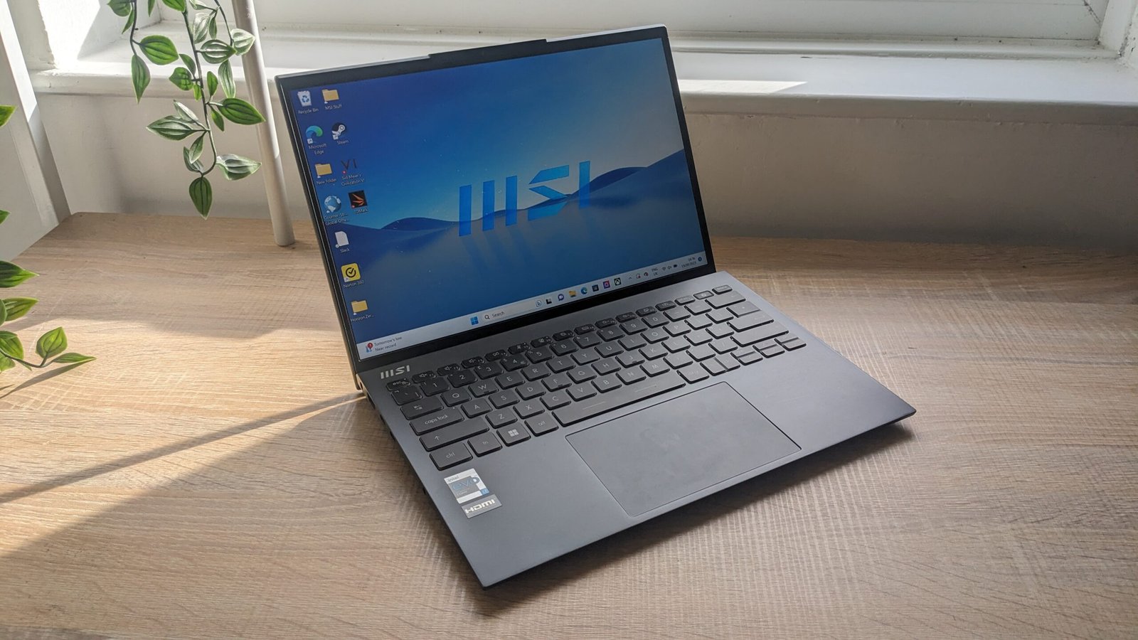 Laptop Buying Guide for Bloggers & SEO Experts: What Really Matters