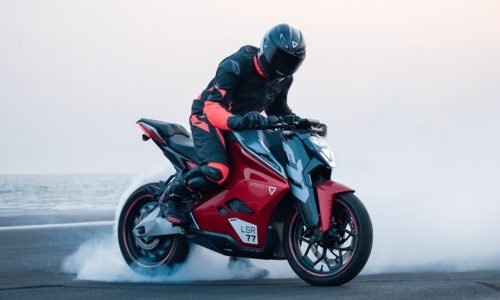 Smart Technology Integration in Motorcycle Racing: Enhancing Performance and Safety